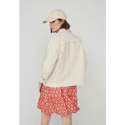 cazadora loneta beige mujer