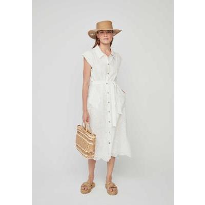 vestido camiseto midi blanco calado