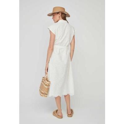 vestido camiseto midi blanco calado