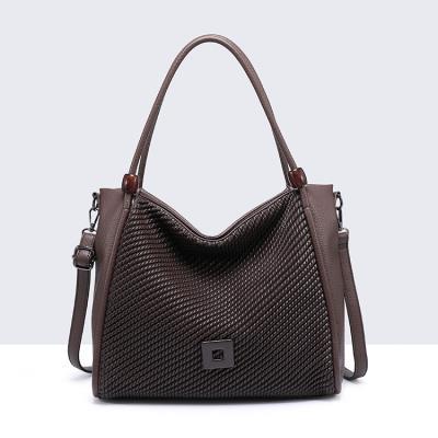 bolso shopper trenzado