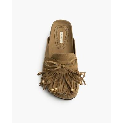zueco estilo boho camel mujer