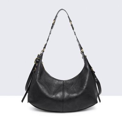 bolso hombro asa tachas ecopiel