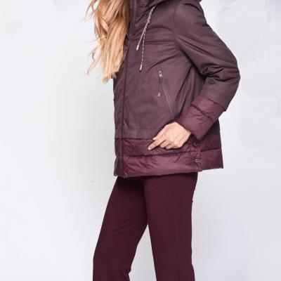 deportiva-corta-mujer-berenjena-granate-milu